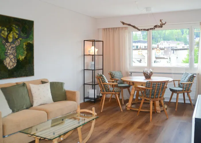 Swissme - Neu-seeblick-balkon-parkplatz-nahe Bergbahn Svatý Mořic